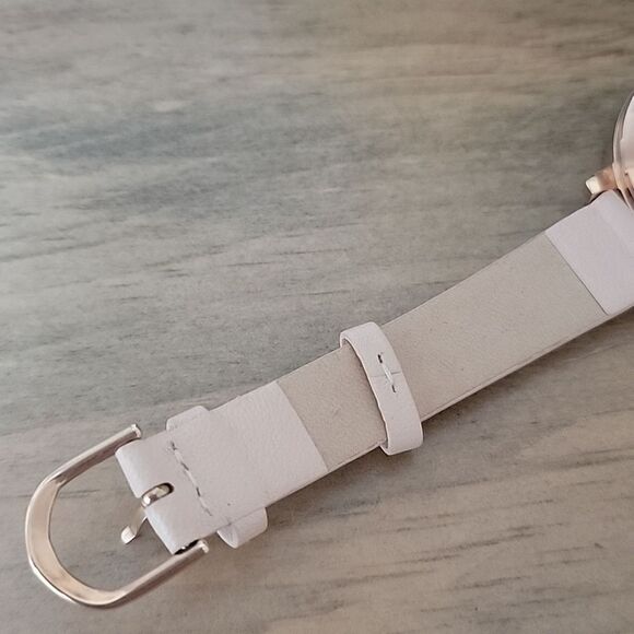 Olivia Burton rose gold floral watch - Picture 5 of 7